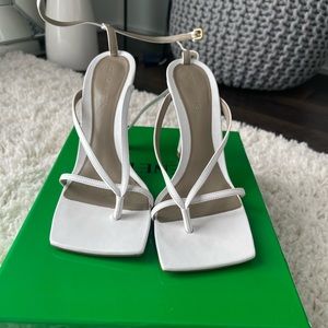 Bottega Veneta White Leather Strappy Square-Toe Sandals